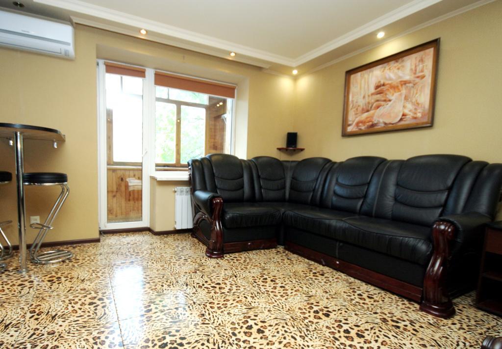 Pechersk Apartment In Kiev Center الغرفة الصورة